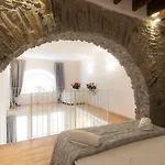 Center Loft Apartment